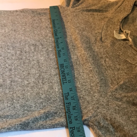 H&M gray sweater size Medium - Picture 11 of 14